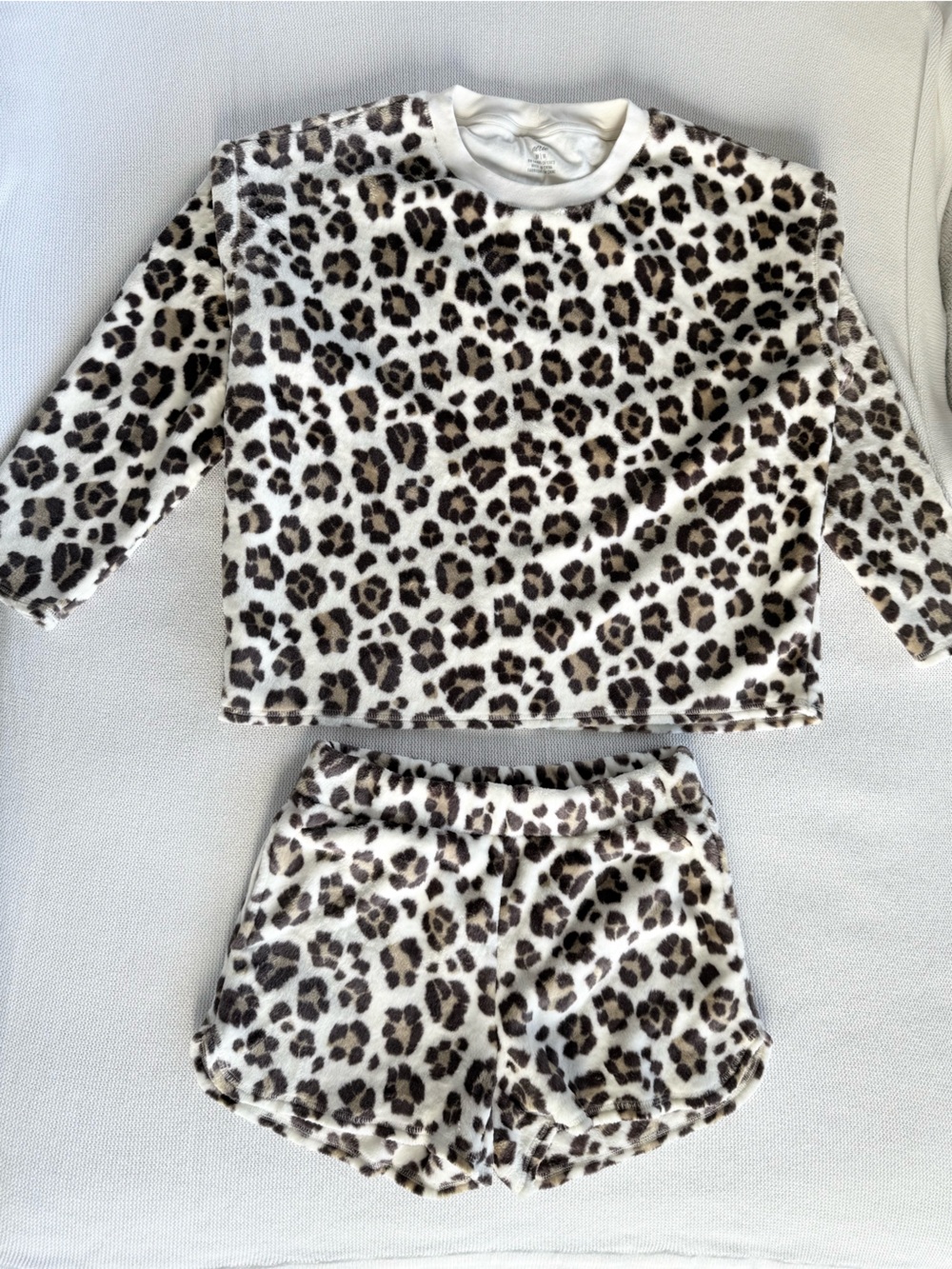 aerie Plush Leopard Print Lounge Set in Cream, Brown & Black